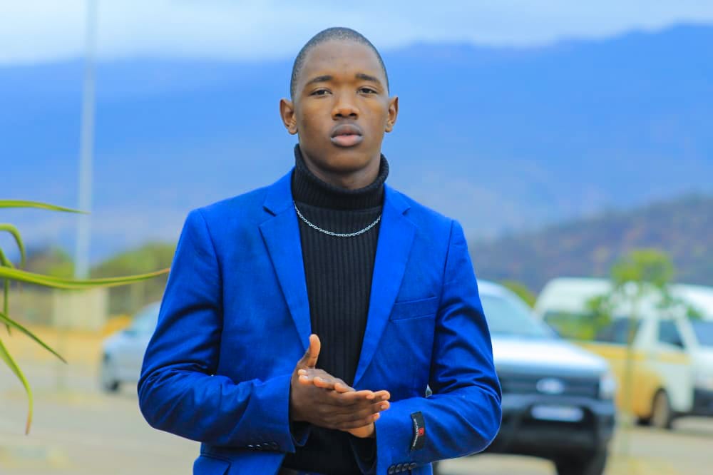The Motivator - Get Down Featuring Dj Trapper RSA
