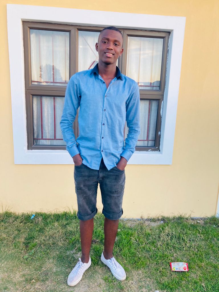 Deejay Lutho - 6.Ladies Eze'Dombolo