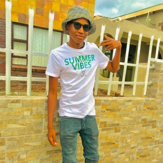 Aitee & iingas - 1000G album artwork