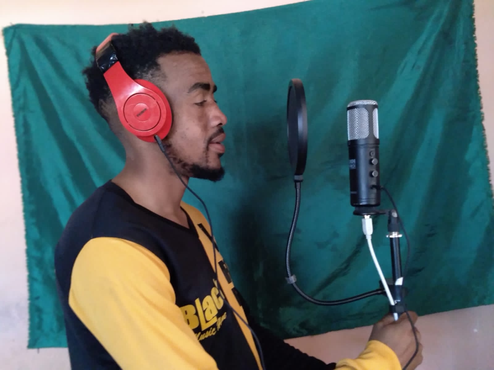 Sunbae - Uena morena Featuring Mthapelo × Nkhala