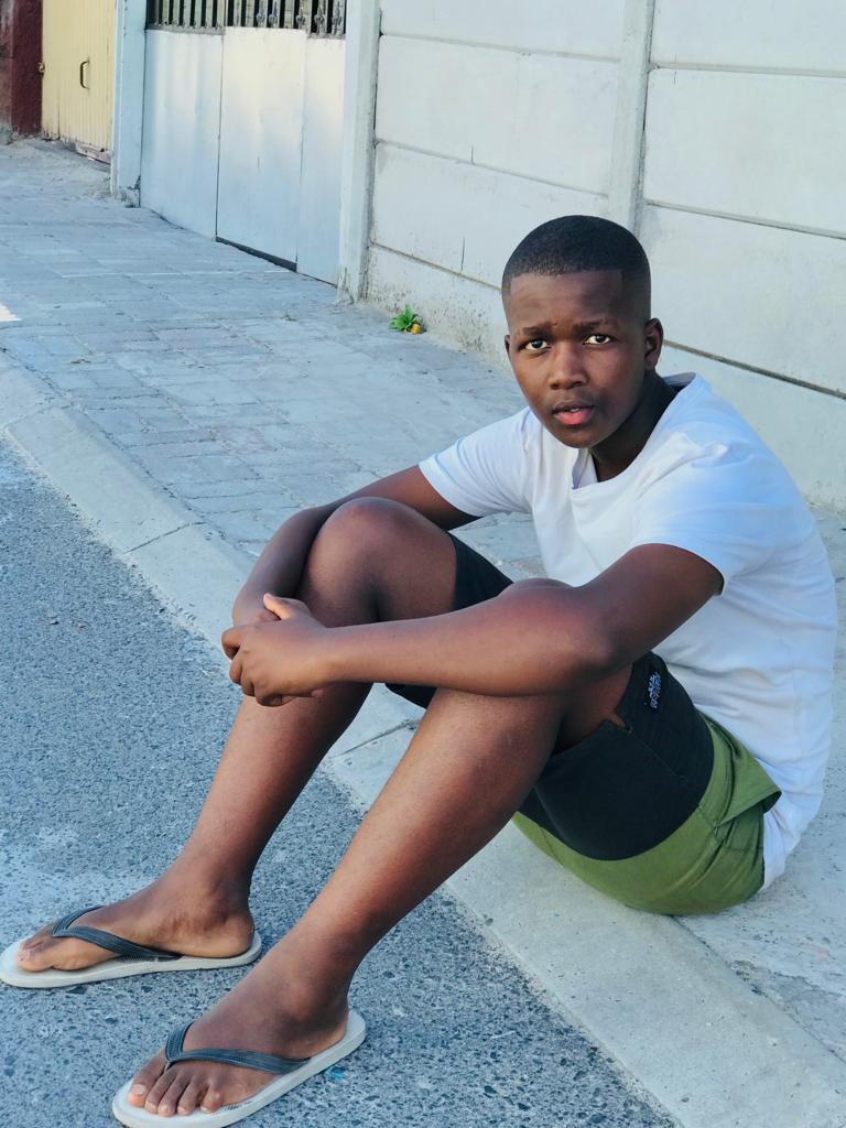 Dj Khanya - Lovely Featuring Mabo