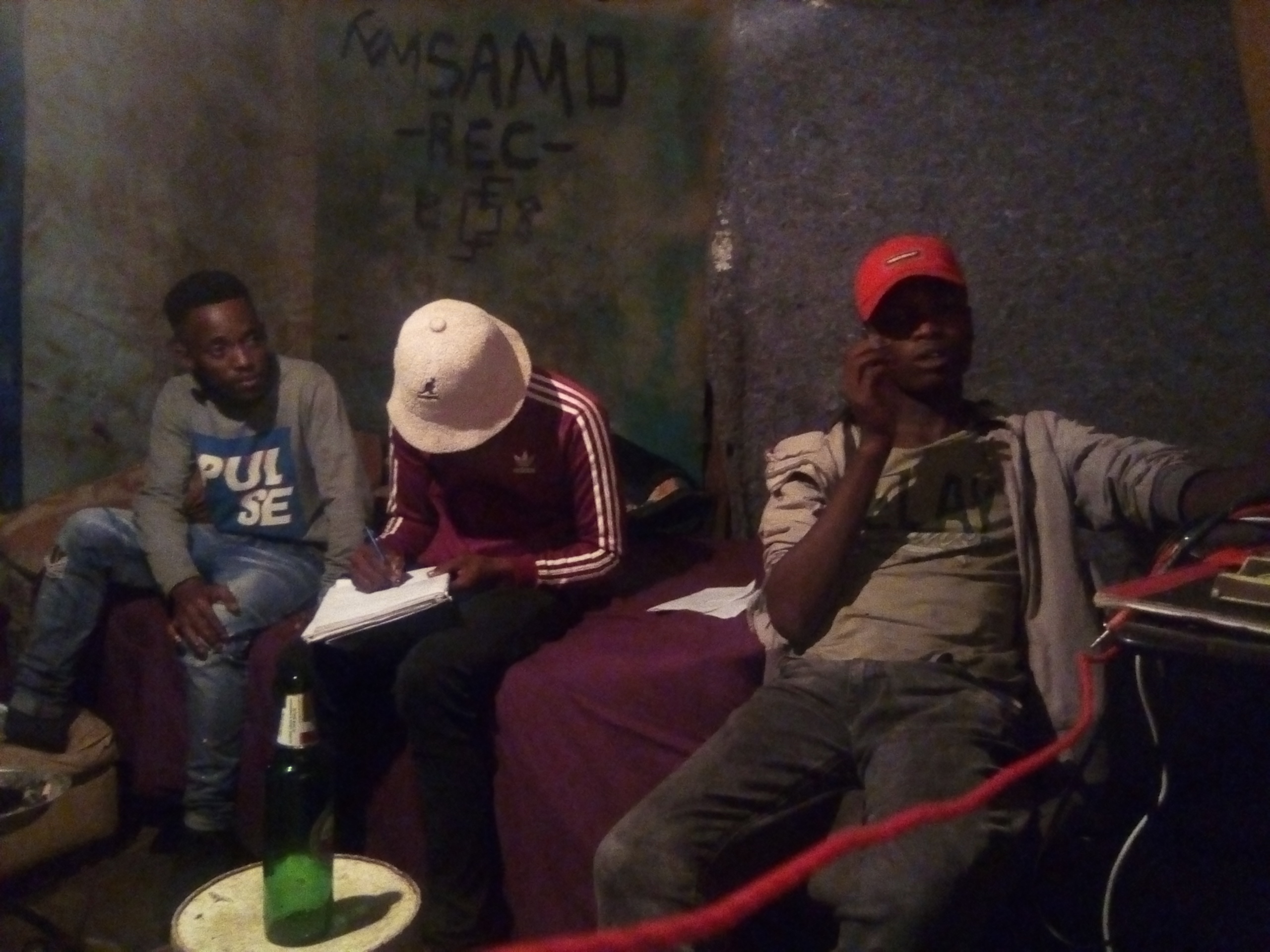 Emsamo Records  ER - IBAKHULU REMAKE Featuring CASHES SUCCESS ADDICT