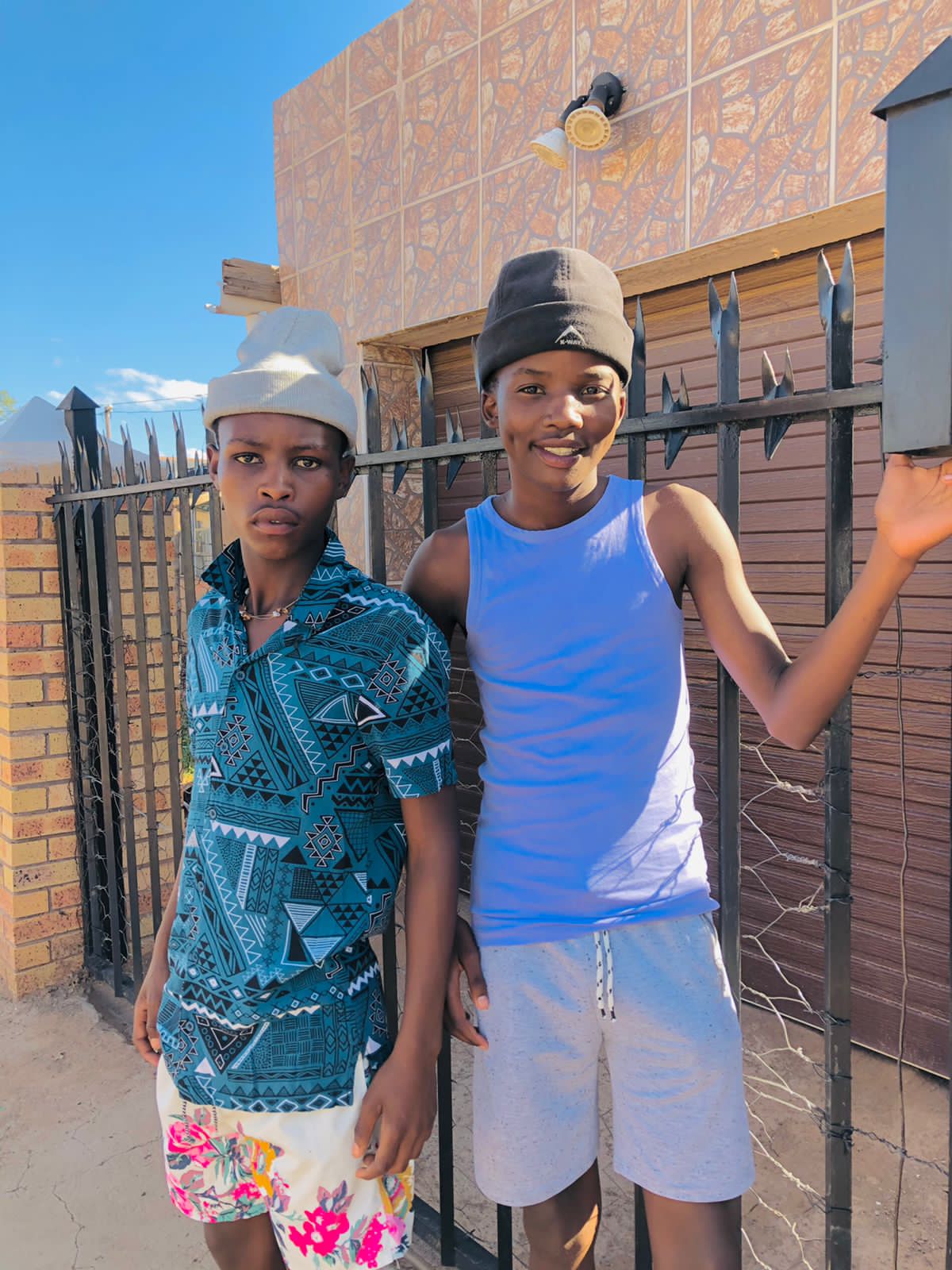 Dave_Rsa - Chasing my dreams Featuring HollieSt
