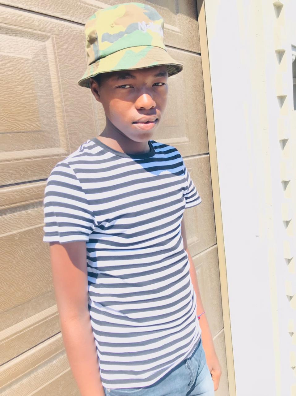 Dj Mluthos Cpt - Hlal ethemben Featuring D