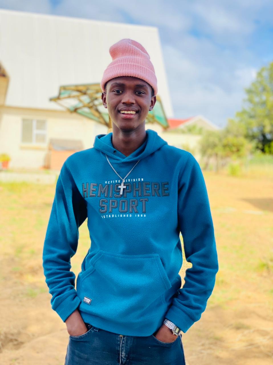 Deejay Lutho - Yayizwa lento