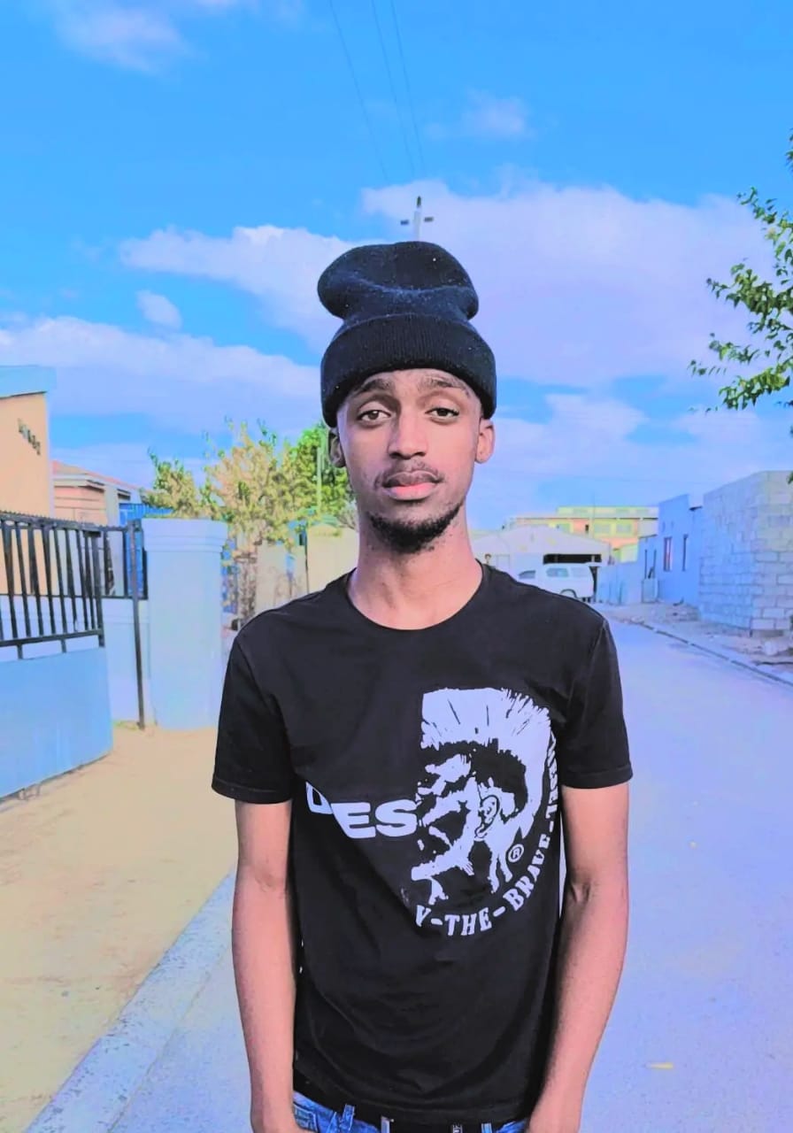 Major Essay - Ubunzima Featuring Sibuthwelu ubunzima