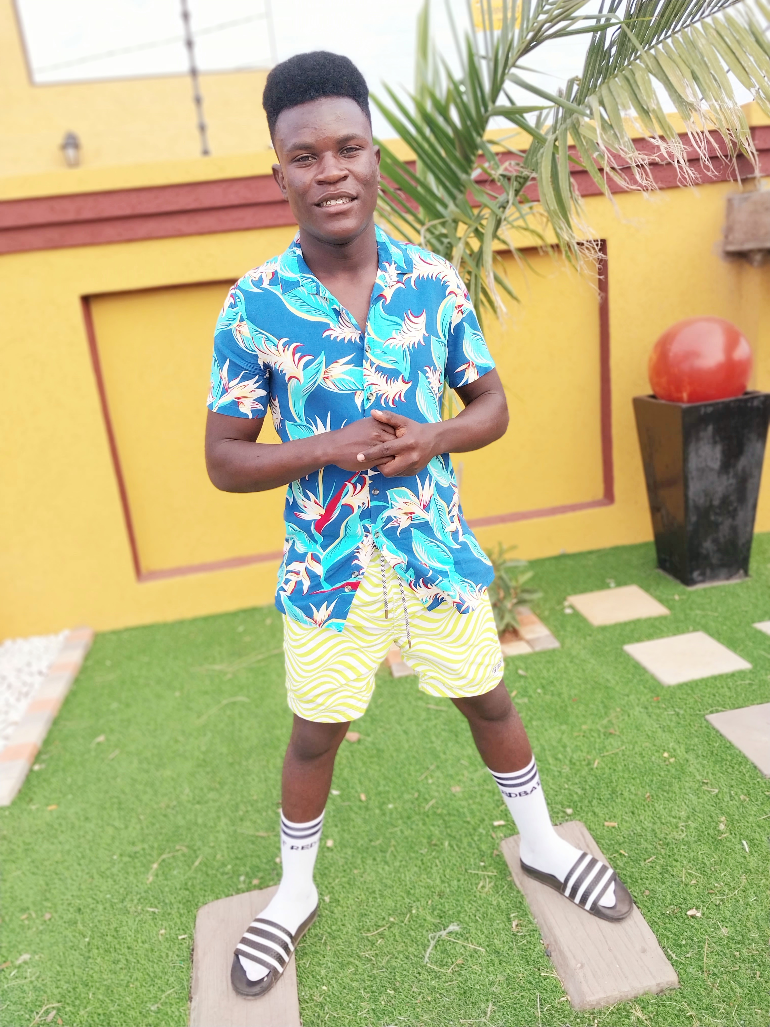 Man T Lisborn MT - I Phone X Ben 10