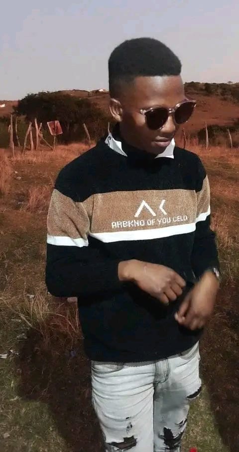 king silince ft.Zwayi - Peer pressure Featuring Zwayi