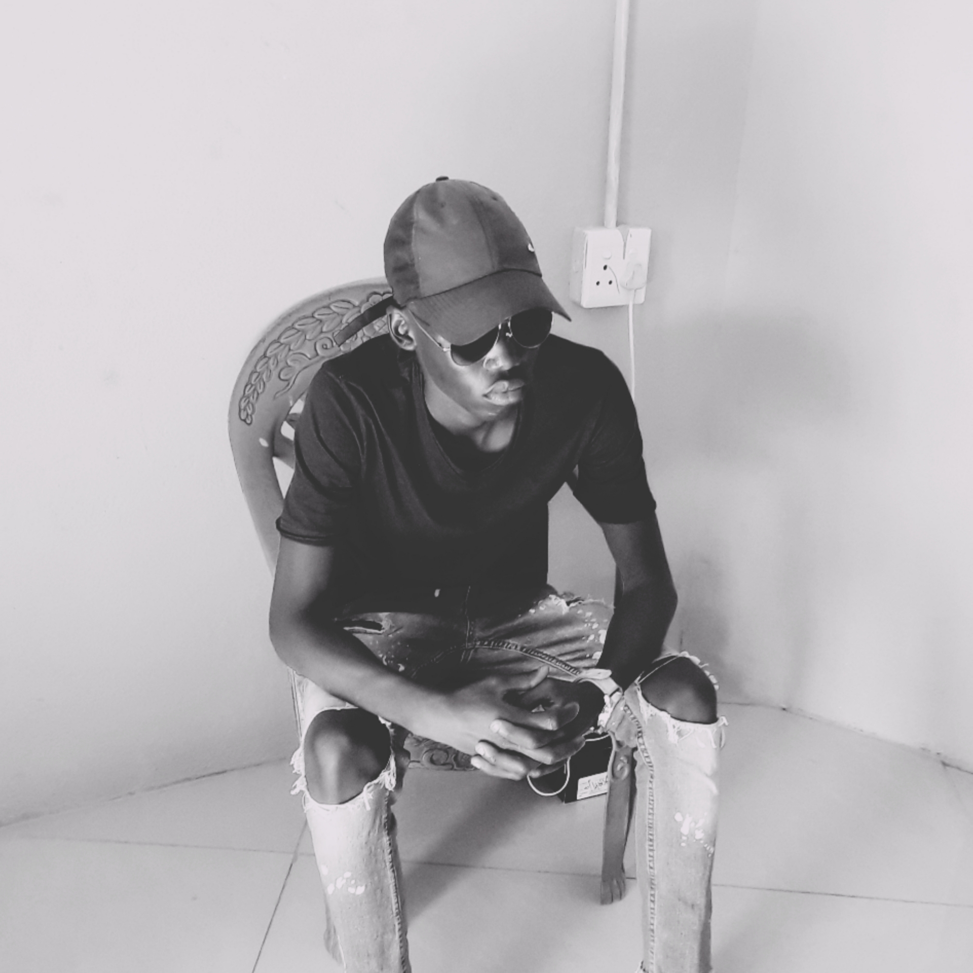 Kay vey Ft.Kay star ×Mounic - Uyazi le gangster Featuring Amakhethevuli