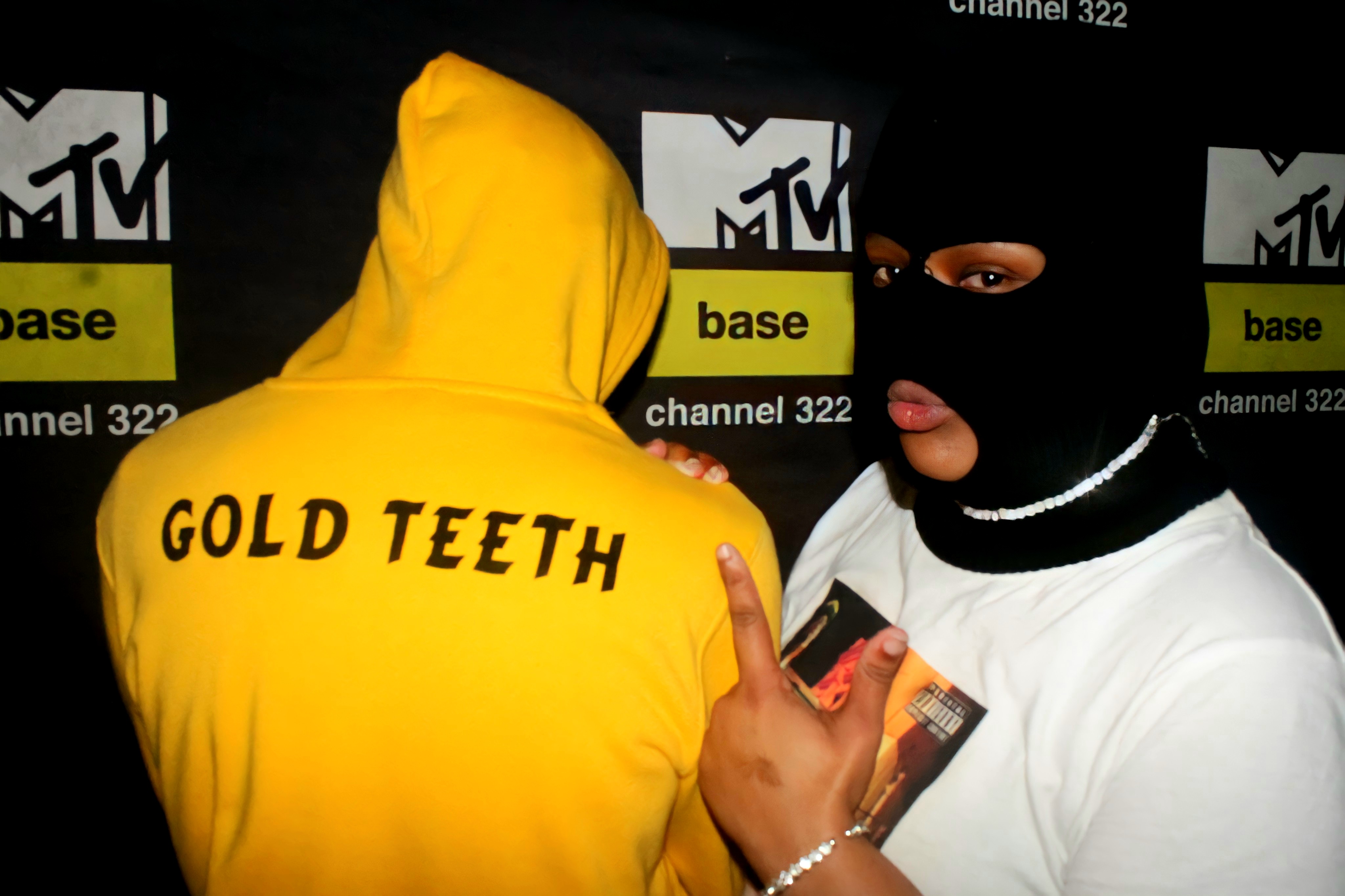 Enzit (PG ENTERTAINMENT ) - Gold teeth (Prod By.  King Muller)