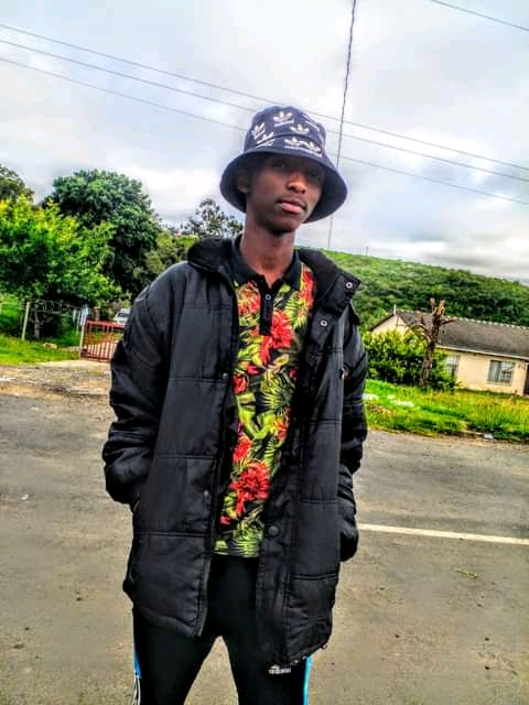 King Odz - Ndaphikisa Featuring Blaq Ace