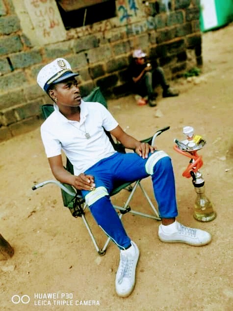 A.Dee - Kumnandi ekasi Featuring Le-la