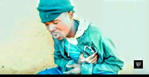 Holly Kay - Anginamahloni Featuring Emzeekubo