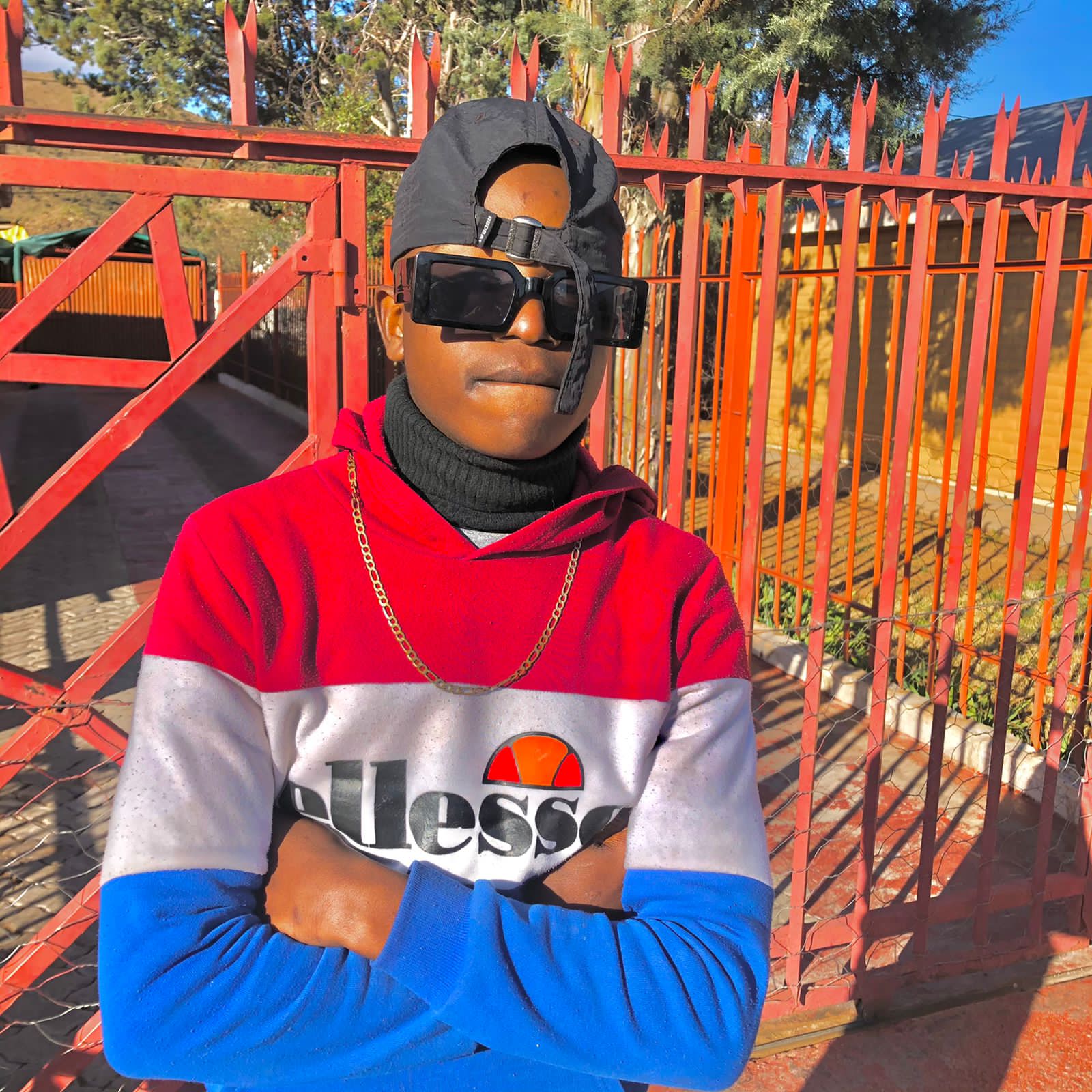 KA Loyiso - Uya'glower