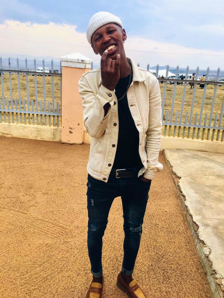 King Lingo Ft Bhuti Aico - Kgaitsedi Feela