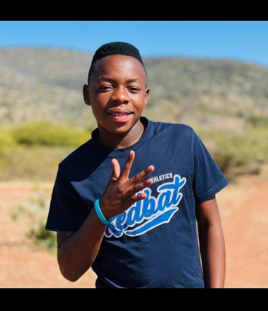 Young Peace - Ndoneta Featuring Tippy