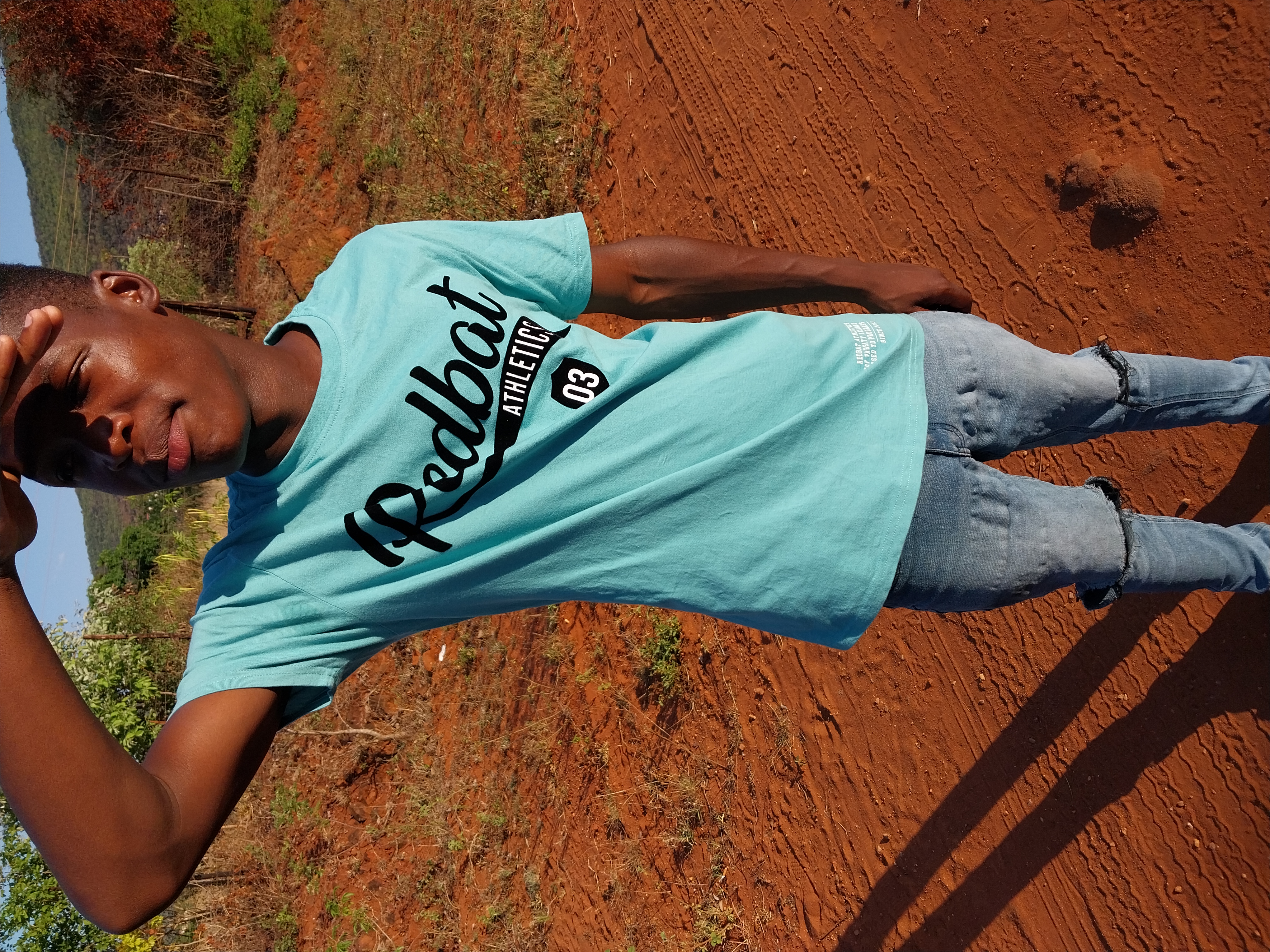 Sharkzee - No tshuwa min Featuring Seso rsa