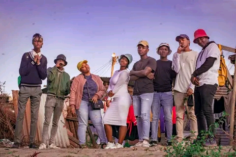 Nyaniso.Thubeni aka N.T - EGoli Featuring Big Smoke