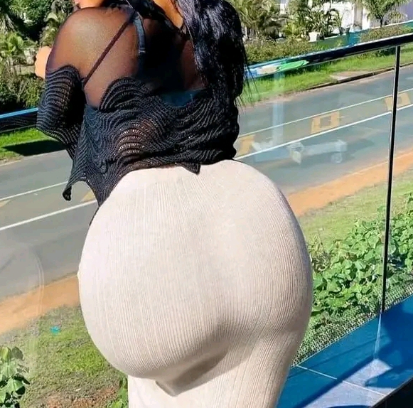 Jeck Back - O fara Booty Mp3 Featuring Wizzy T