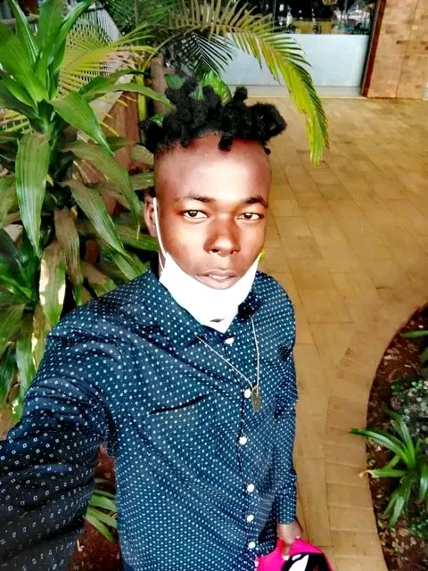 Dr Rage - O tuwa tshothe Featuring Ezytaylor