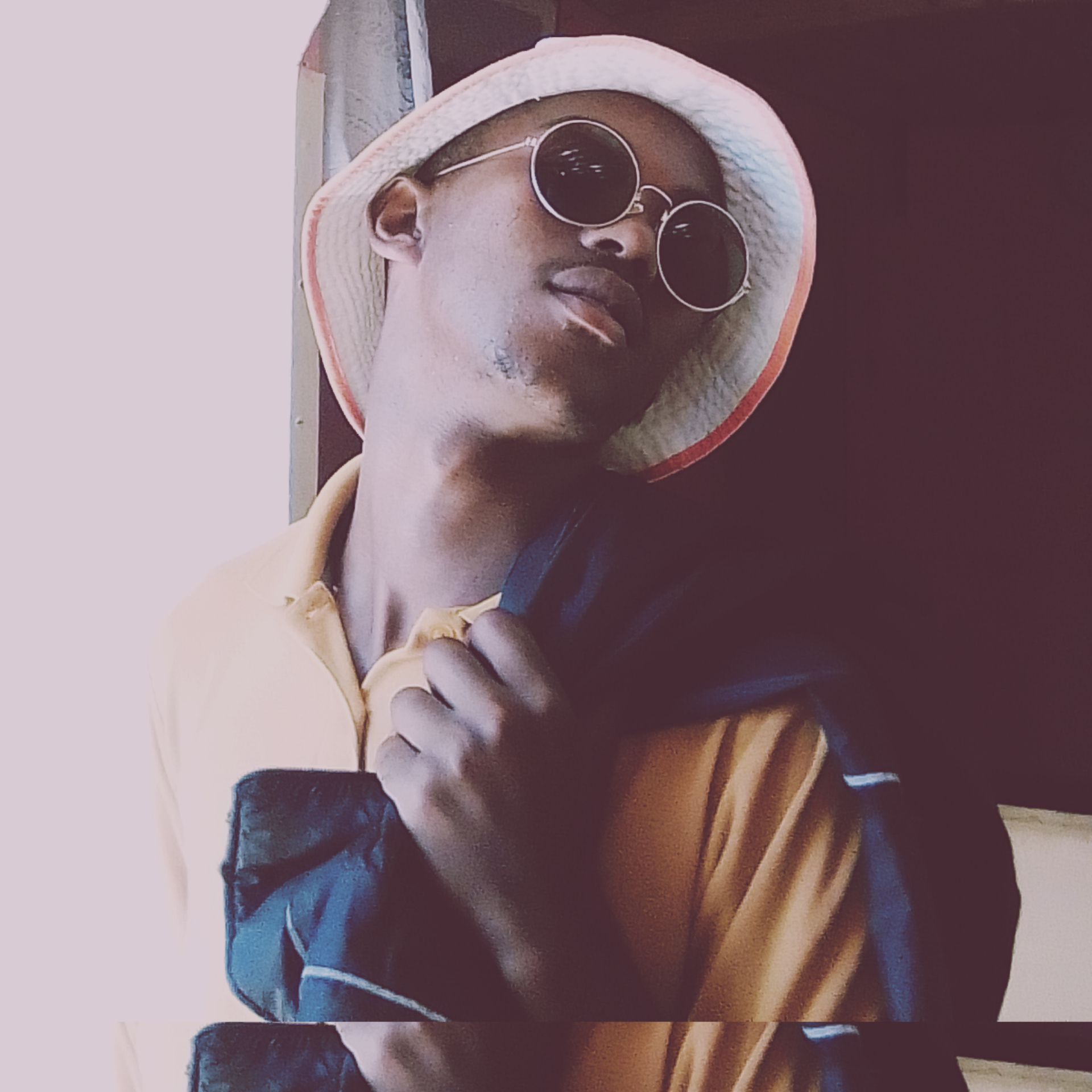 LutherKay ft Warrah SA - Sebenza Good ! Featuring warrah SA ( The New Age Bhut maningi ningi )