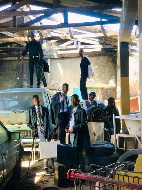 AzzY - Isjumbane
