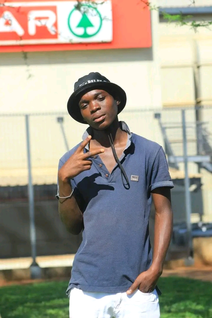 Zheety Bee - Thi tsha zwikona mp3 Featuring P28 Fizz
