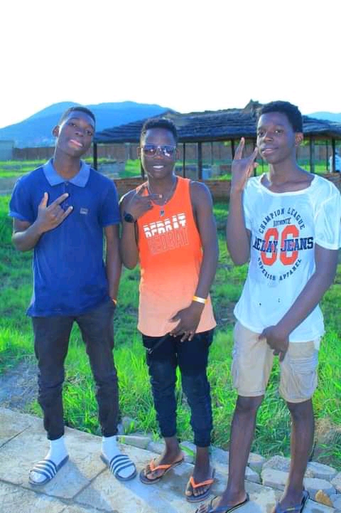 Zheety Bee - Lufuno mp3 Featuring Tyza tee