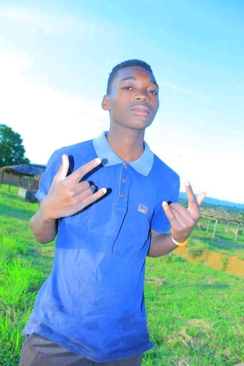 Zheety Bee - O tuwa mp3 Featuring Tyza tee