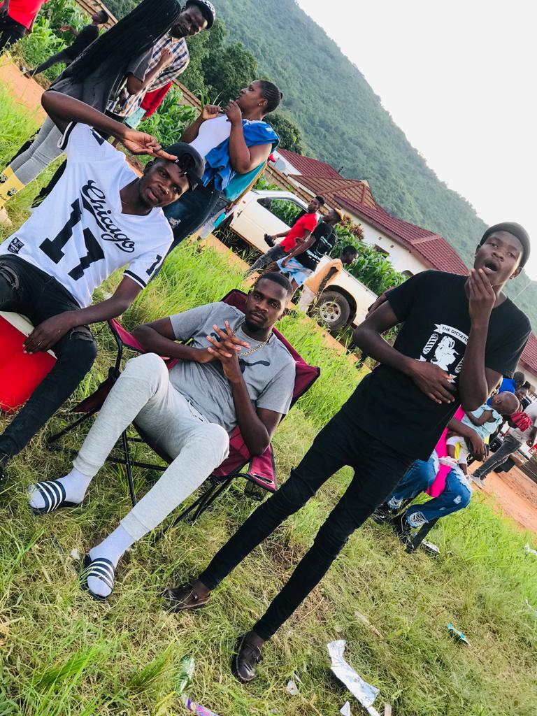 JantisFam - Ndi toni funa Featuring Stoner