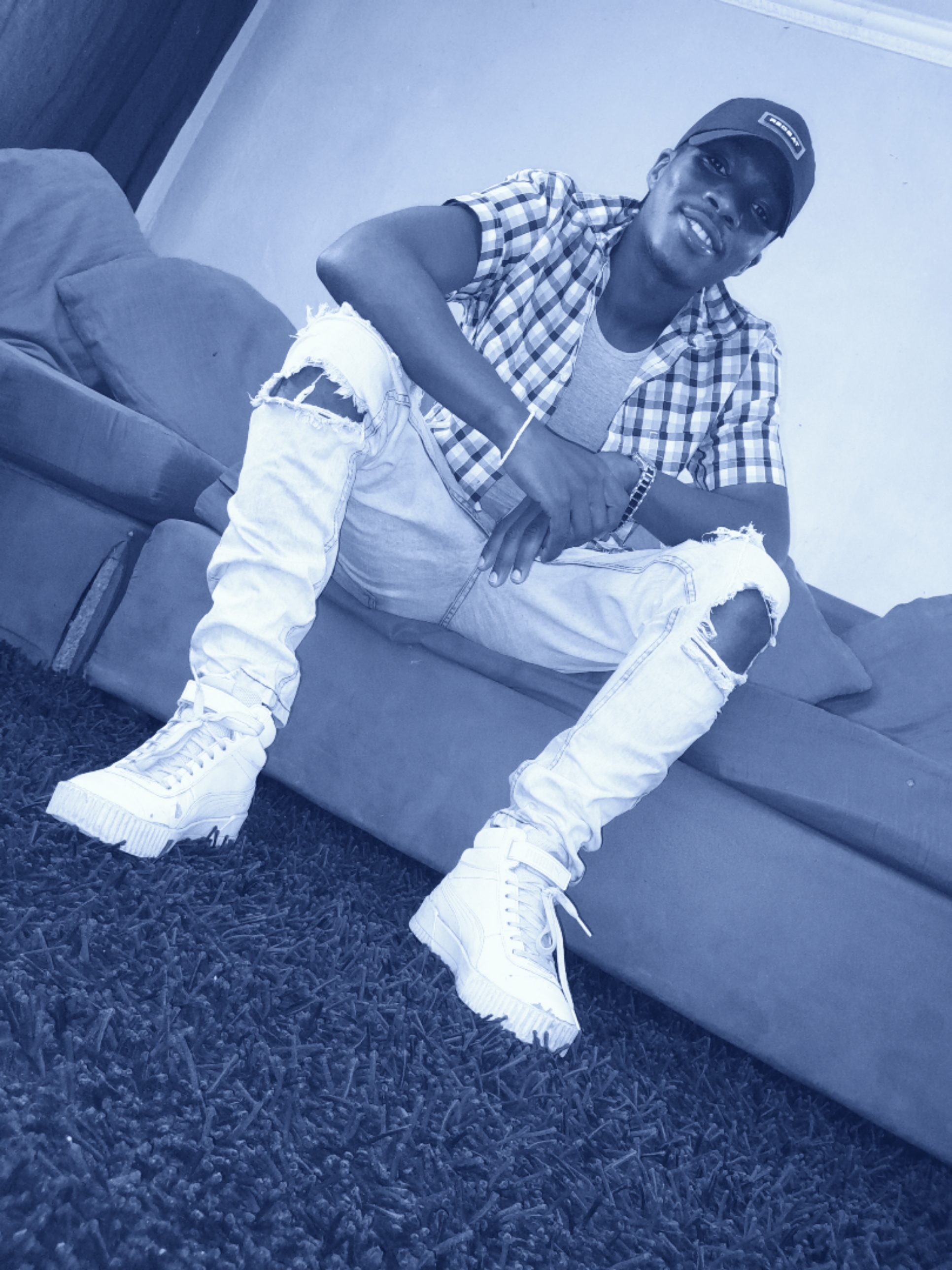 Naira Irafula - Isphithiphithi[prod by Naira Irafula]