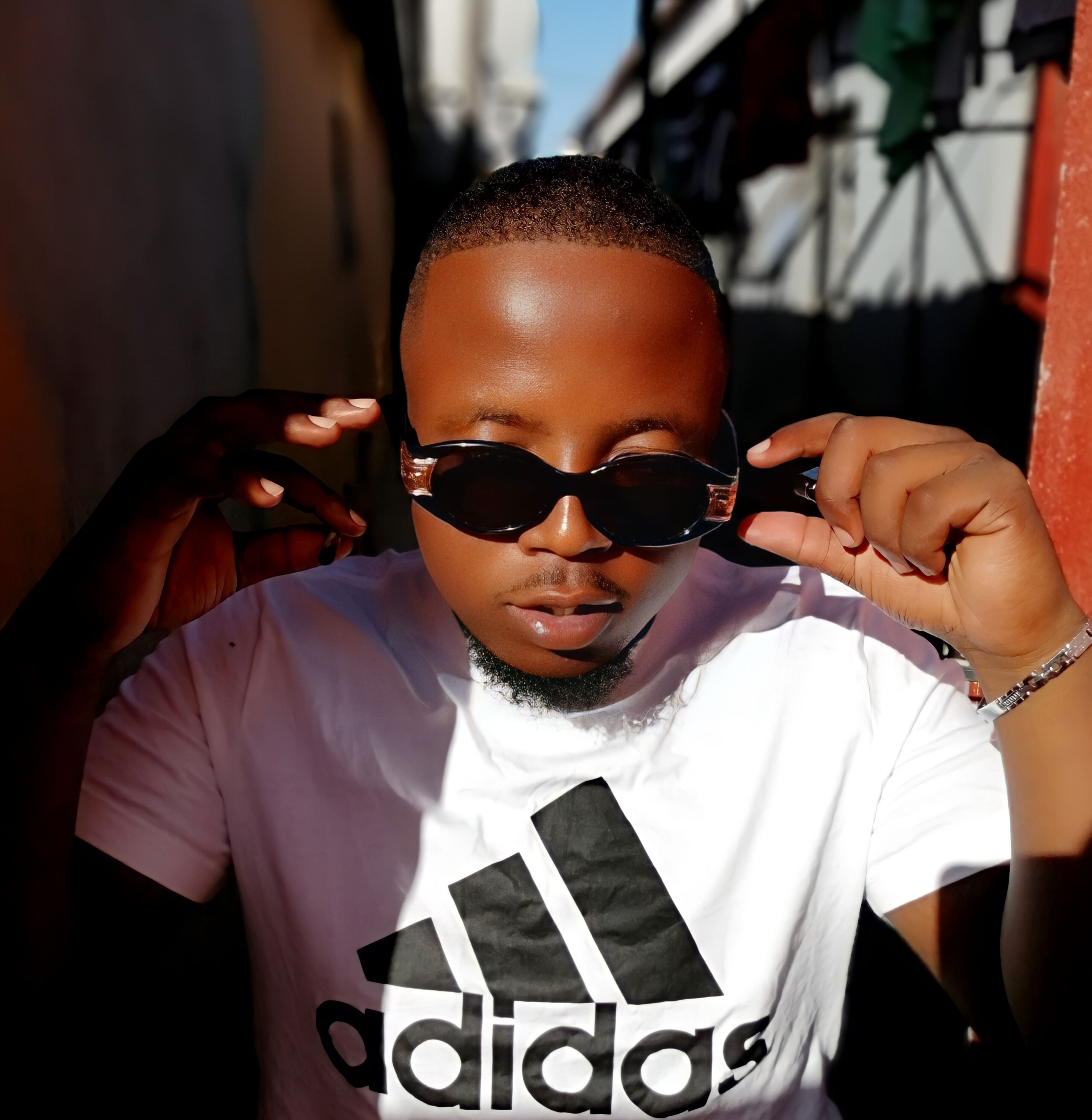 Lyrix OG Mwk - Godly Freestyle(Yah Weh Unofficial) Featuring Donadoh