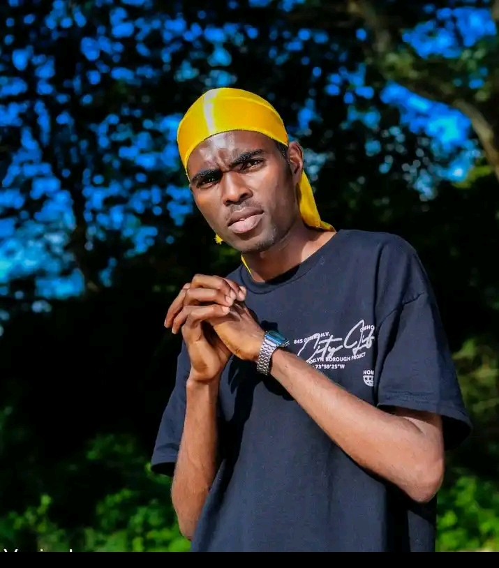 Mlizy - Khuphuka Featuring Smatch & Christian Rap