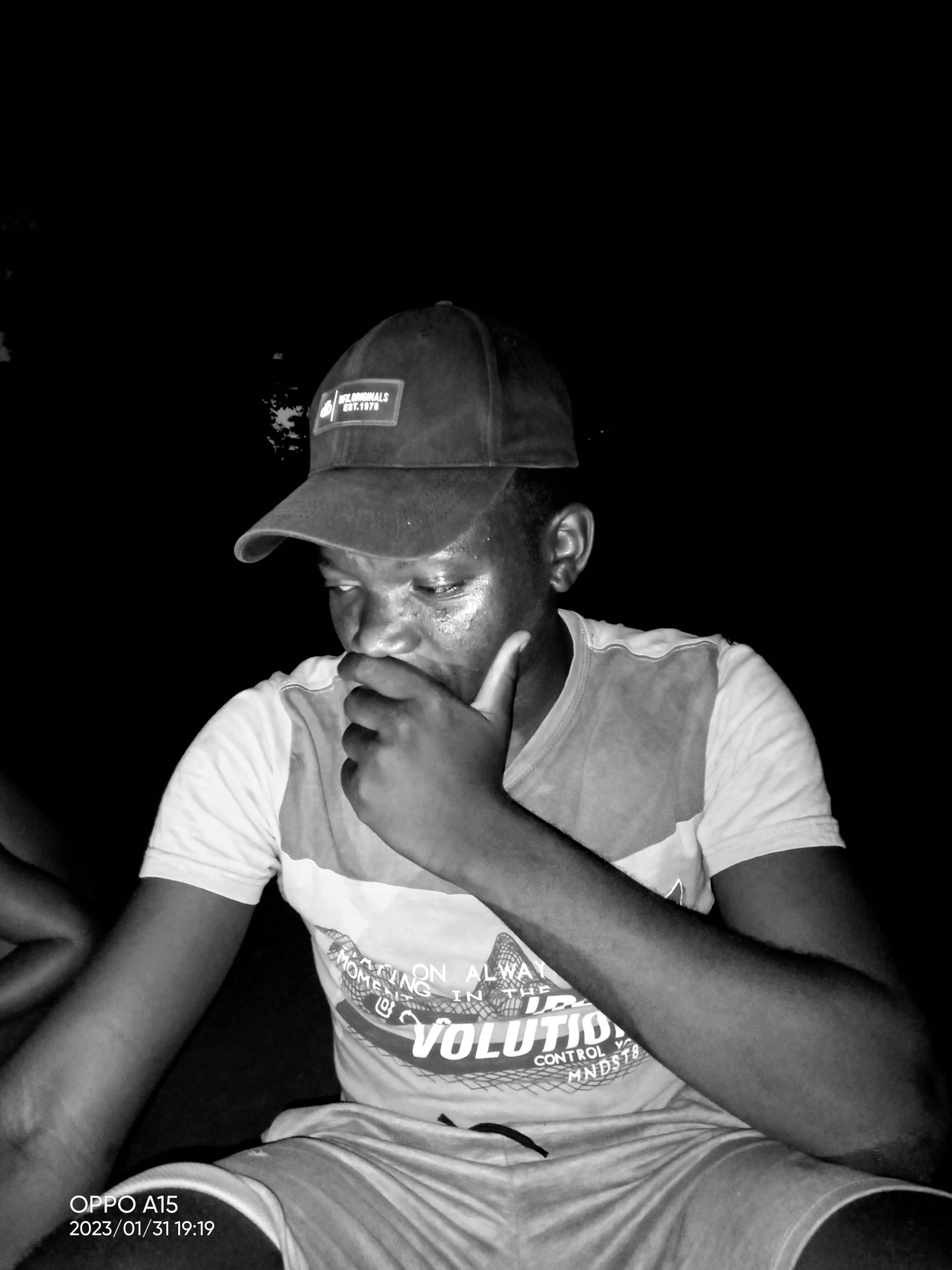 MÏLLØË ÅH ÅH 🔥 - Rolling mp3🔥 Featuring Huncho