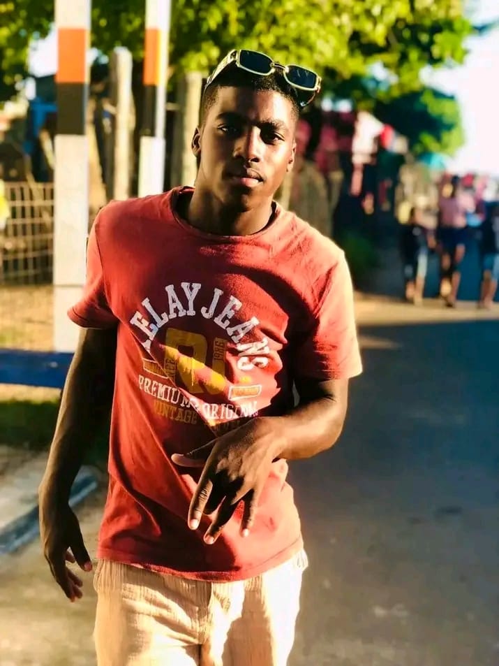 Emjay-RSA - Unknown Featuring Emjay-RSA