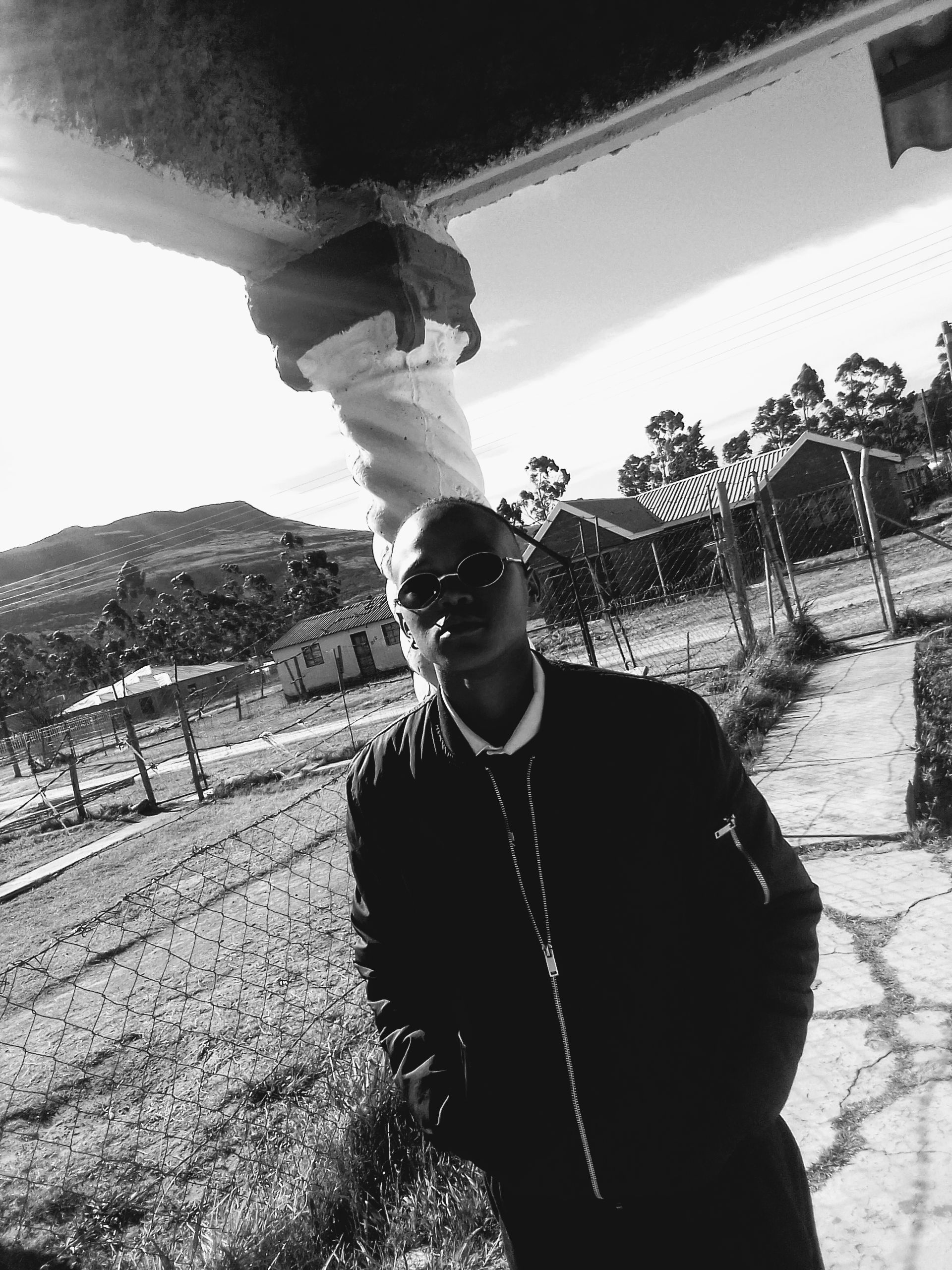YoungMikeQtn iKumnkanikazi - Massage Featuring Miller kailor