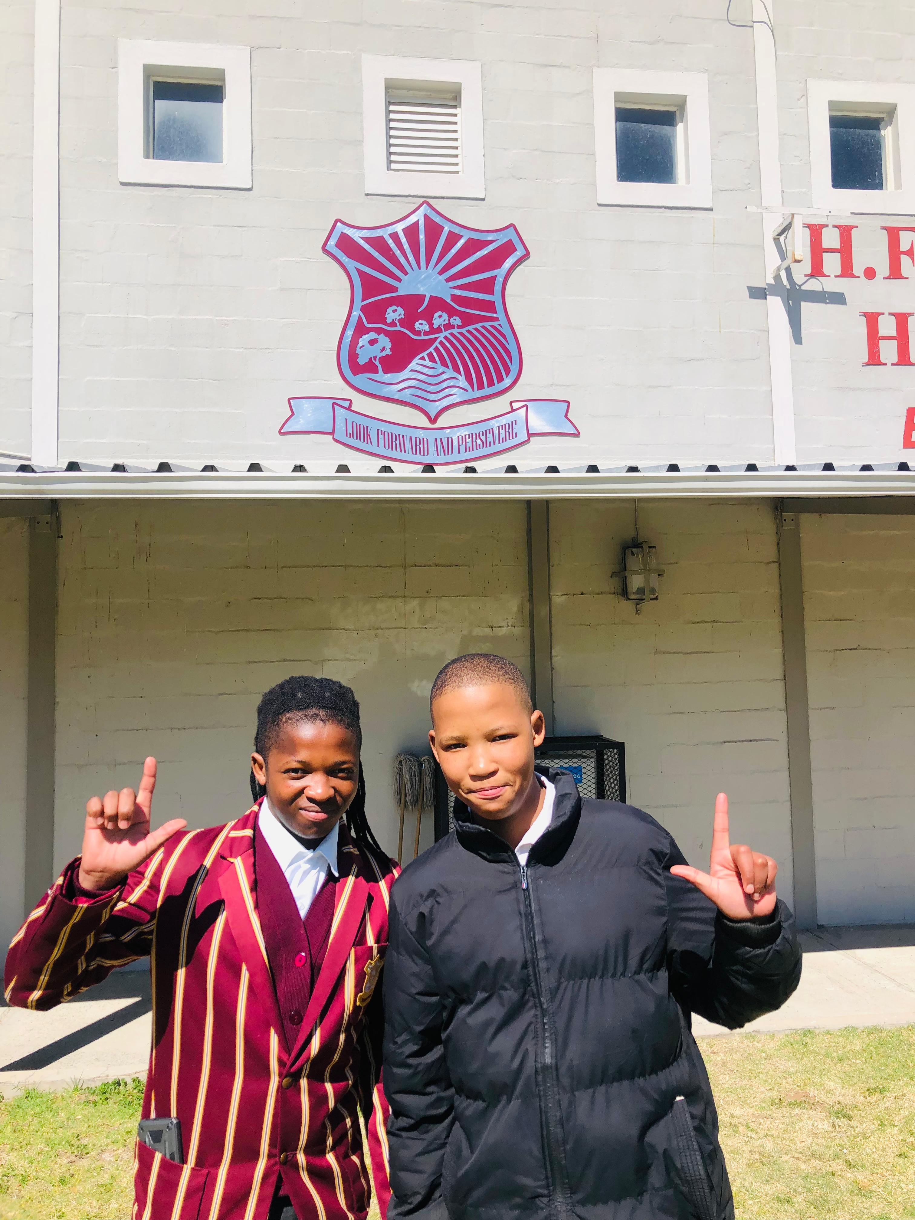 Rusz-_x-_Largest - Umlilo Featuring Rusz