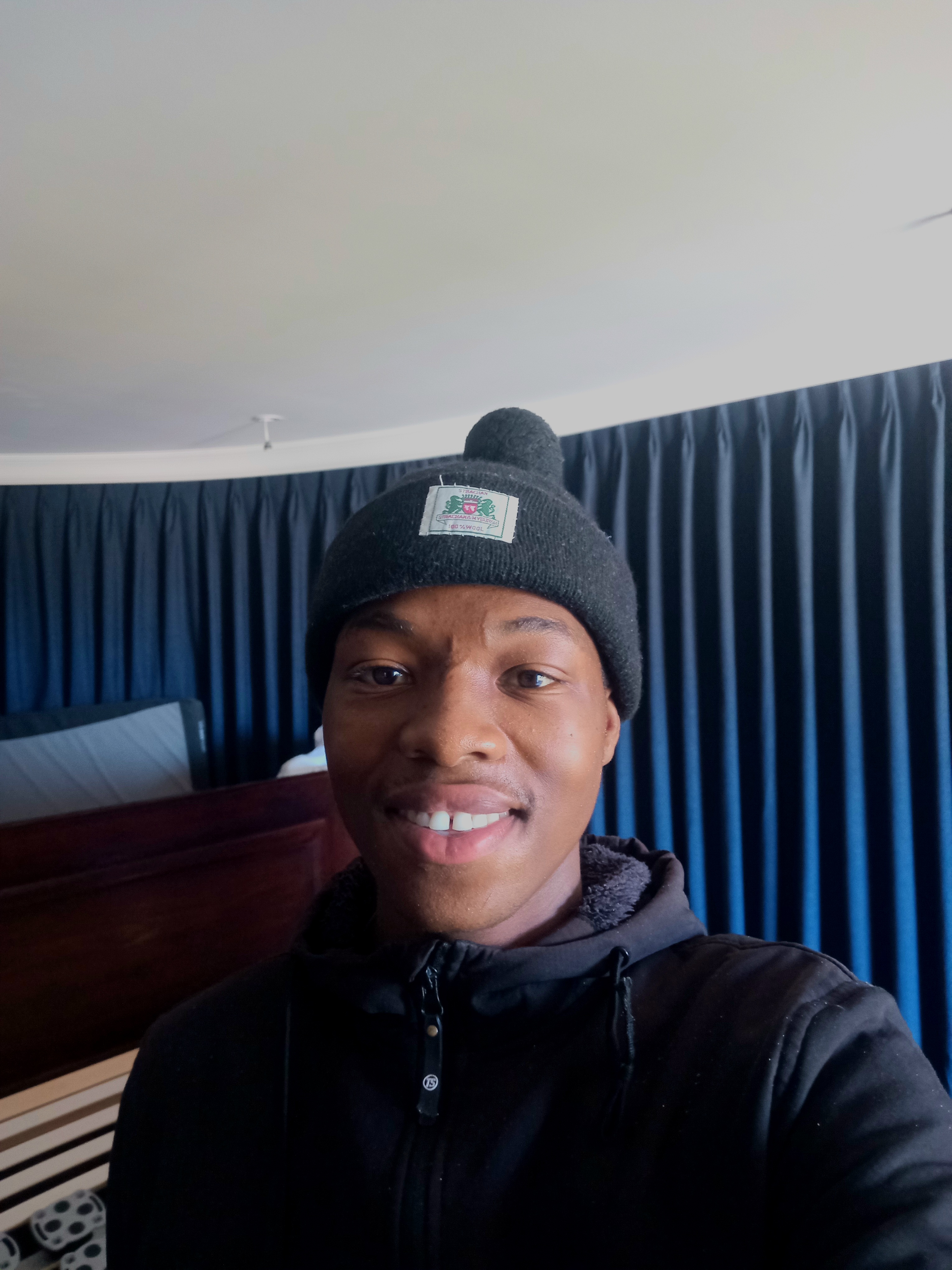 Dj Mluthos Cpt - Inyembezi zika gogo