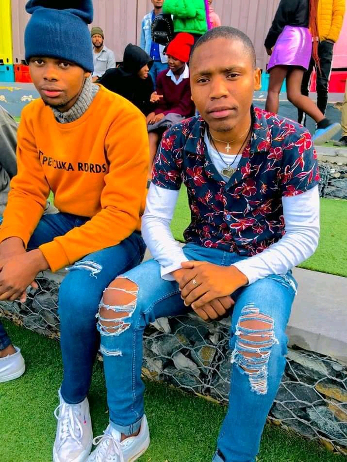 Blackbrain Akavezwa - Amagugu Featuring Bairo X Natti Bee