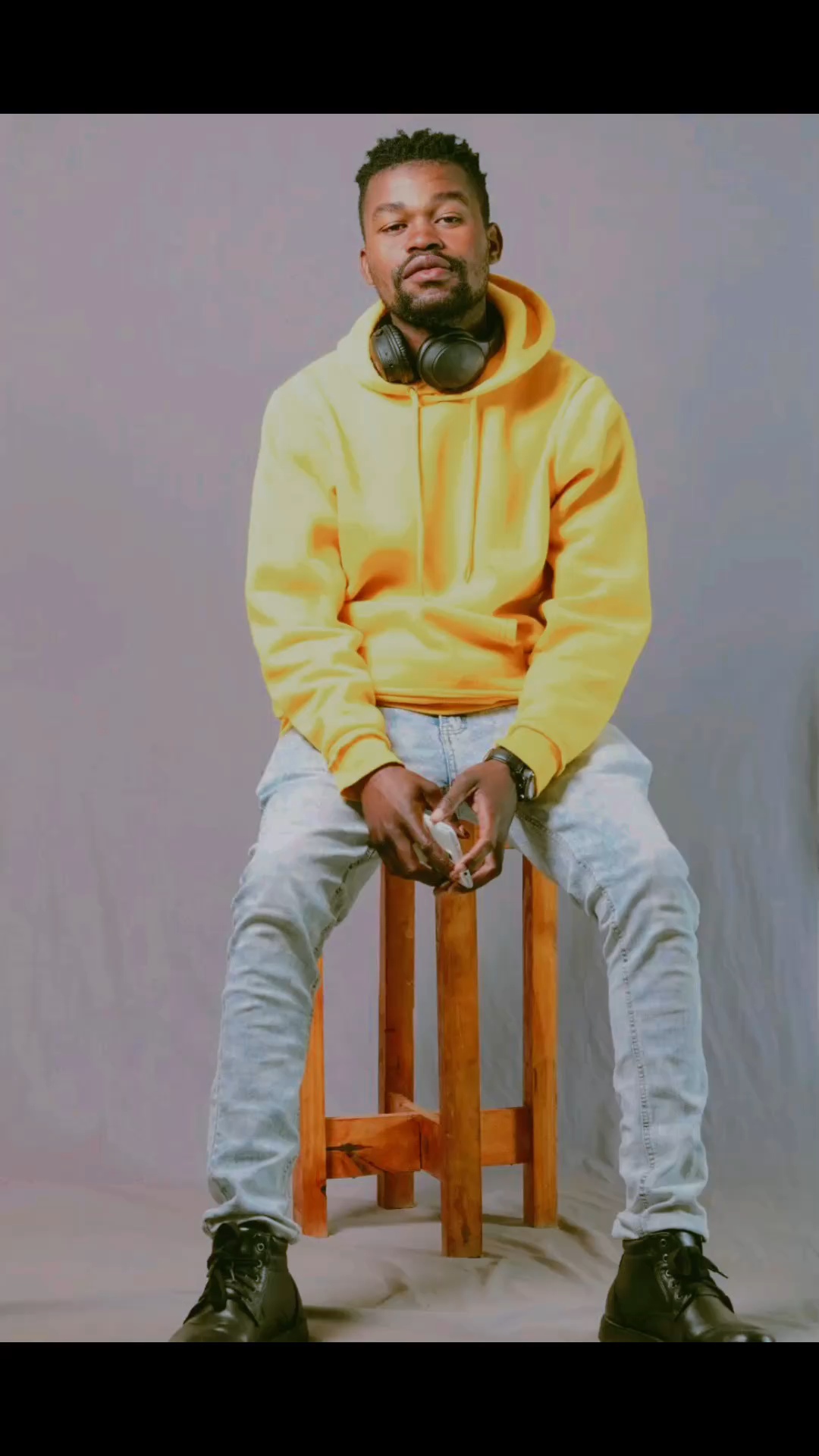 Jiggah G - Ria livhuwa Featuring Tebogo & zwiande album artwork