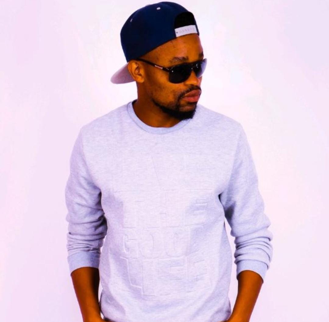 Jiggah G - Losing mind Featuring Treajah & King Kusha album artwork