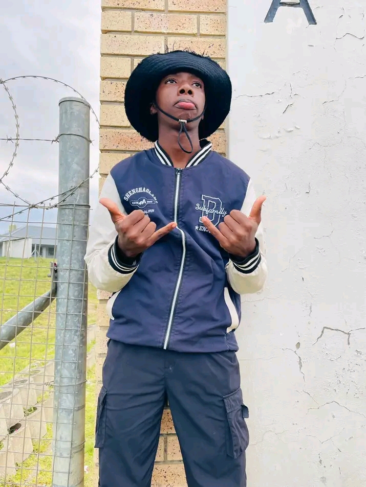 Young km - Uthi ufuna uthando Featuring og parrow × chuster rsa × azuh